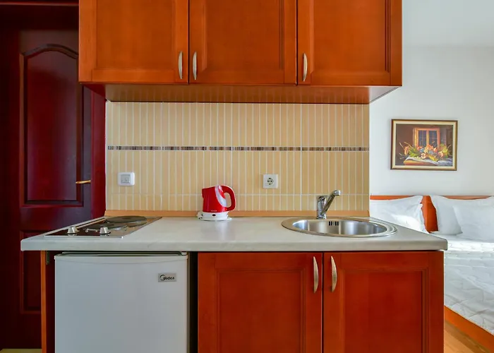 Apartments Leut